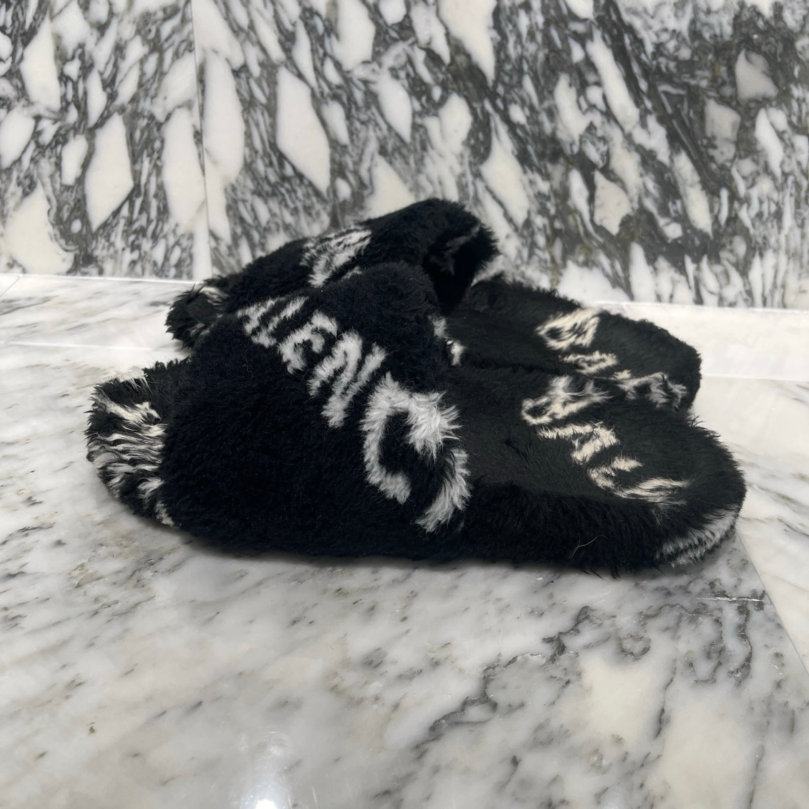BALENCIAGA 2019AW FURRY SLIDE FAKE FUR SANDLES 624515 Size 40