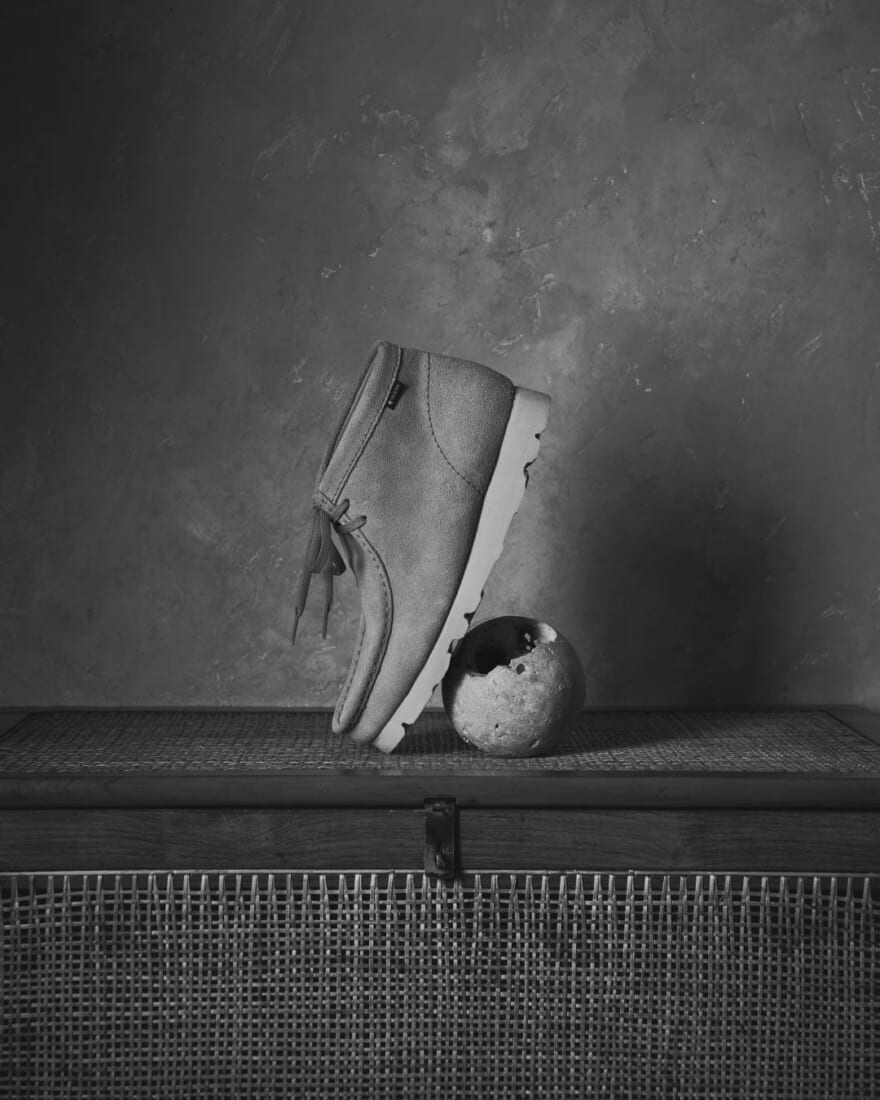 奇跡の融合!? ビームス別注の「ゴアテックスなワラビー」はクラークス