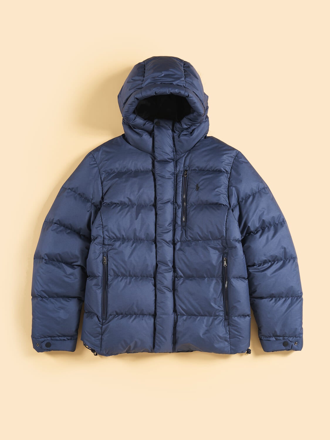 黒の次に買うべきは「大人ネイビー」なダウンジャケット！ カナダ