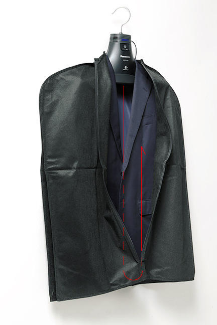 上質な服を好印象のままに【パナソニックの脱臭ハンガー MS-DH100