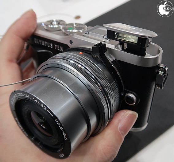 オリンパス、ミラーレス一眼デジタルカメラ「OLYMPUS PEN E-PL9」を