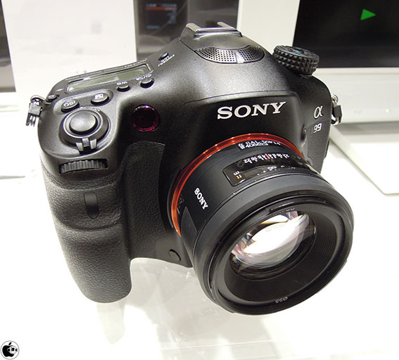 ソニーのフルサイズセンサー搭載デジタル一眼カメラ「α99」をチェック
