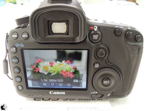 キヤノンのデジタル一眼レフカメラ「EOS 5D Mark III」をチェック