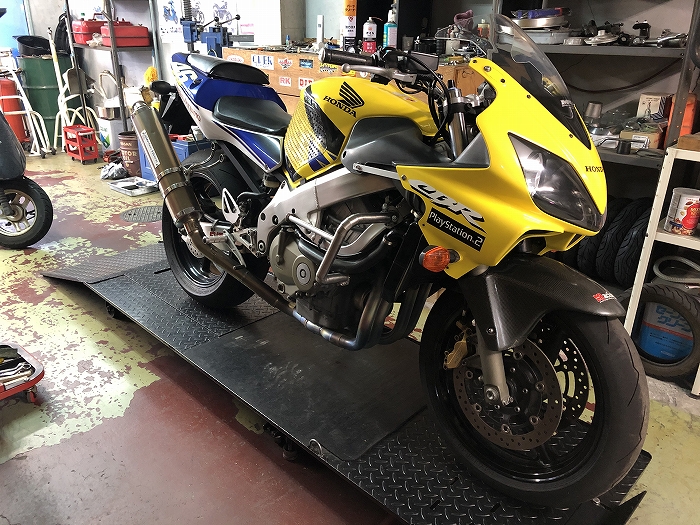 CBR600F（99-06）【PC35】用バーハンドルキット＆バーハンドル化用