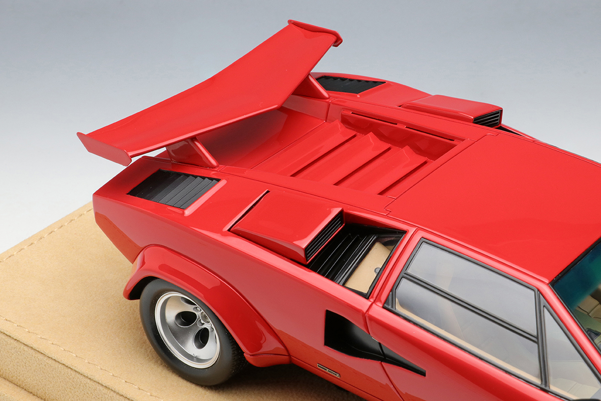 Make Up Co., Ltd. / Lamborghini Countach LP5000S 1982 with Rear Wing
