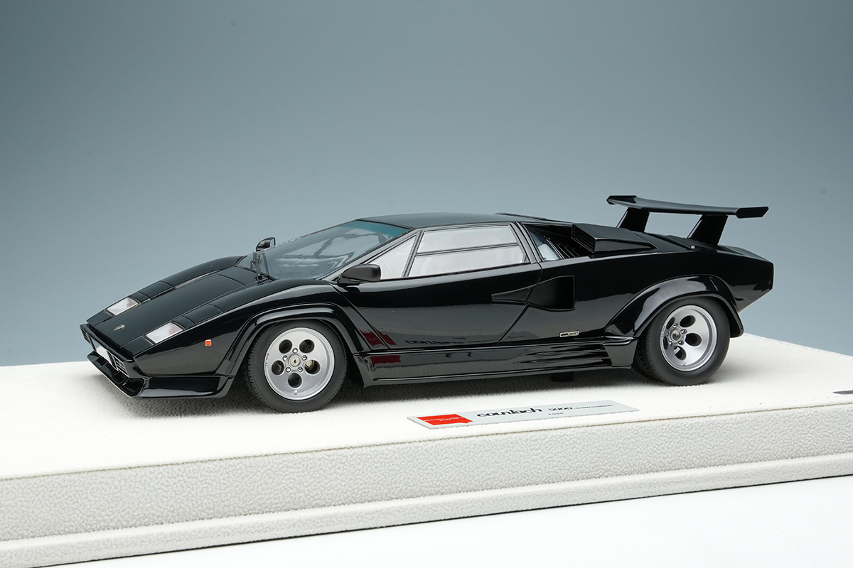 ブラーゴ製 Lamborghini Countach (1988) 1/18 1988 Lamborghini