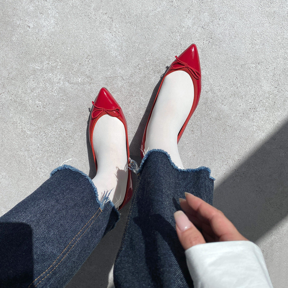 50%OFF：AWBI：ポインテッドトゥ フラット バレエシューズ（s1333