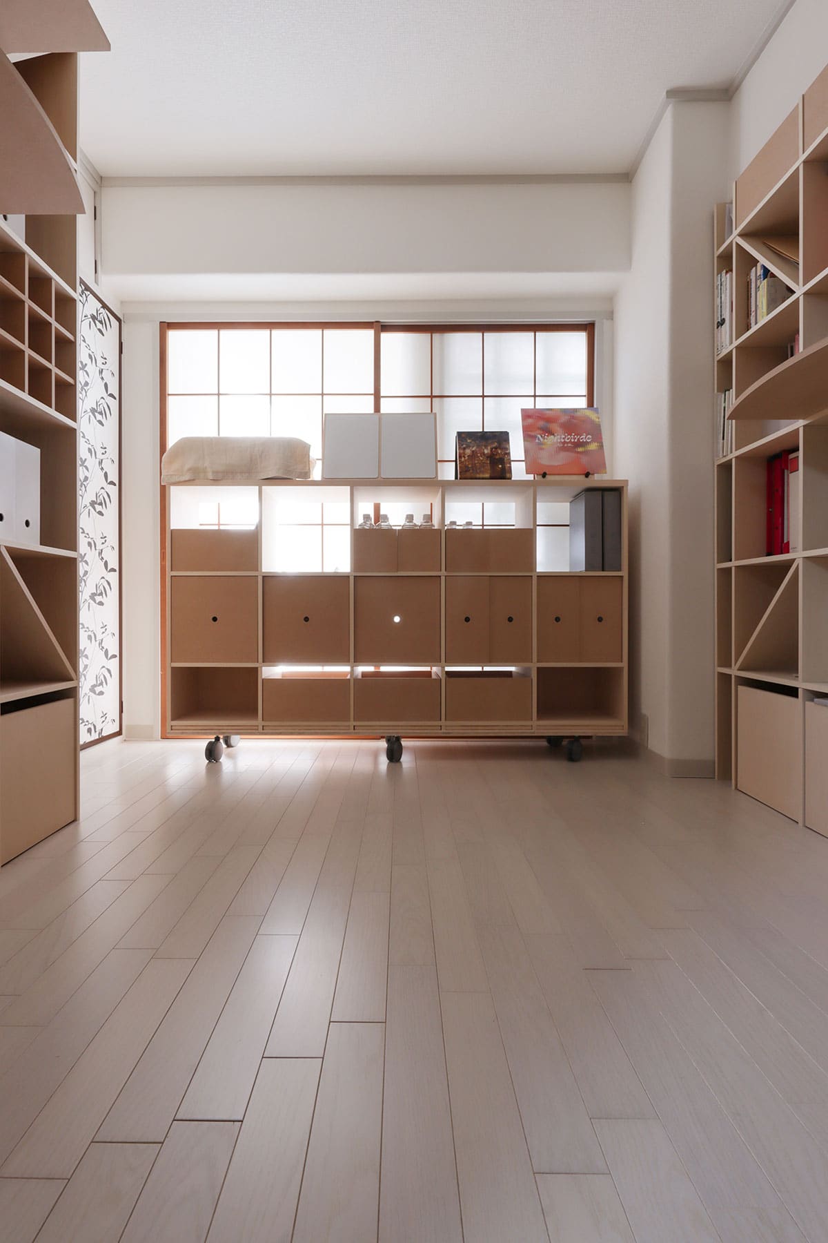 キャスター付き本棚 可動棚|本棚の通販はマルゲリータ