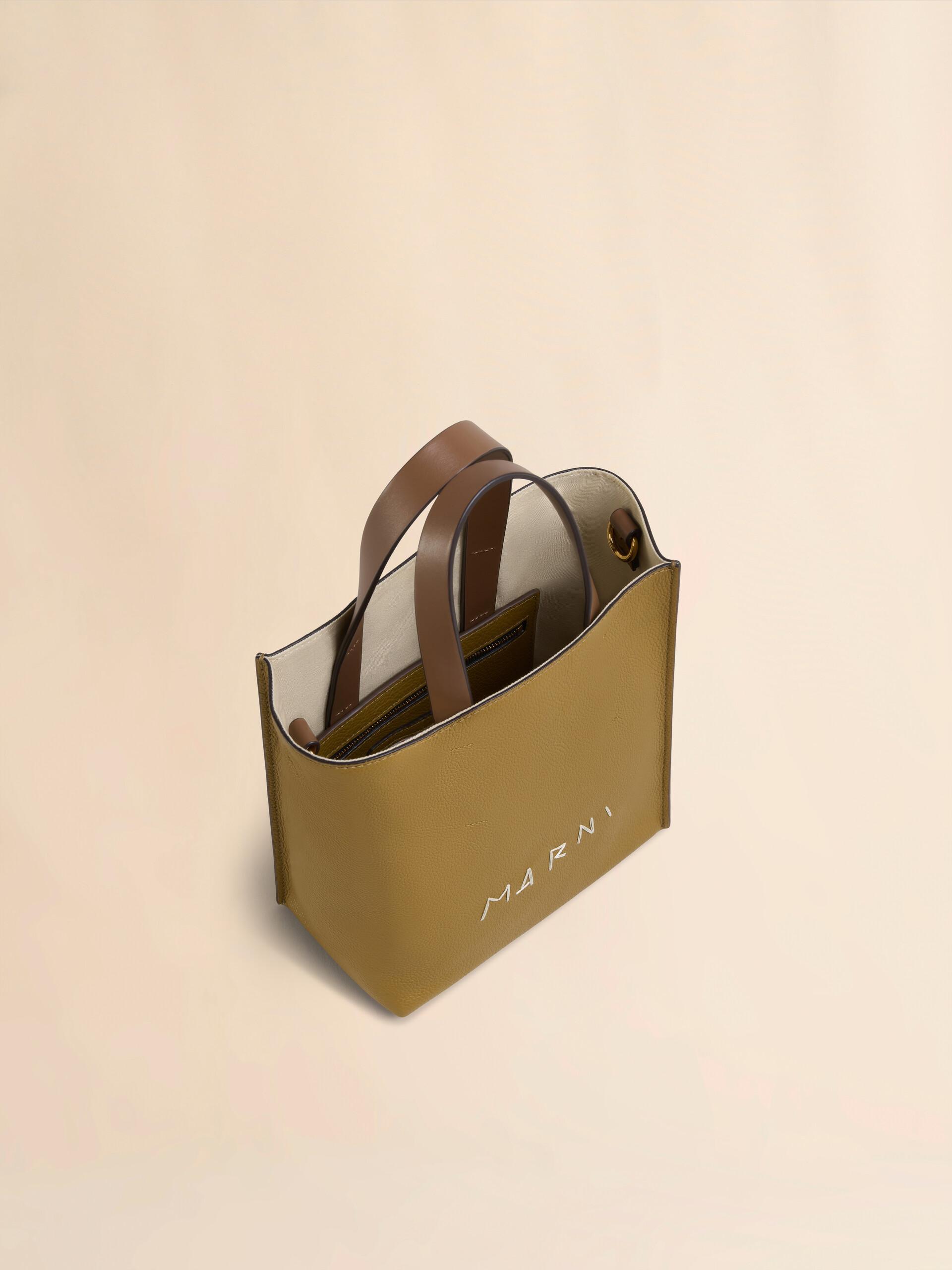 ブラウン カラーブロック レザー製 Museo Soft ミニバッグ、マルニメン