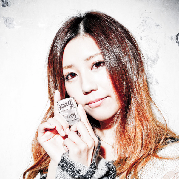 Zippo Japan | SCANDAL「tomomi」オリジナルモデル(受注生産限定品)