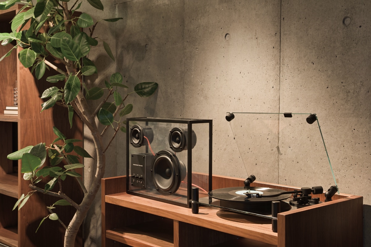 TRANSPARENT SPEAKER(BLACK/RED)の通販 / マスターウォール