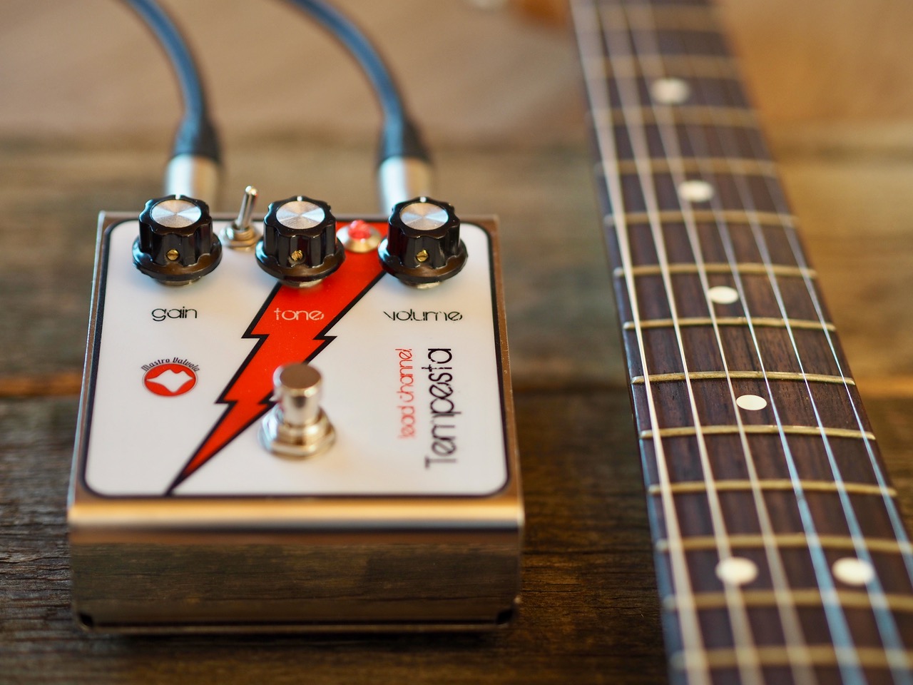 Mastro Valvola - high quality guitar effects pedals.