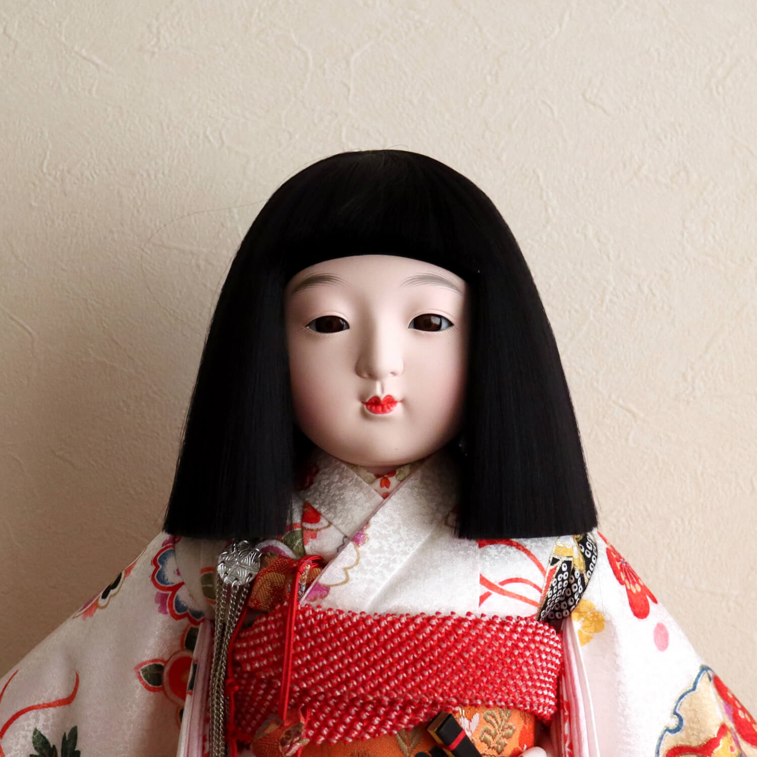 元賀章介作 12号(尺二)別染 着尺 雪輪にまり 白色 台 市松人形 女の子