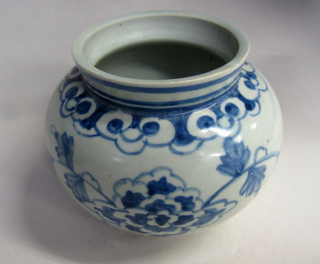 李朝 青花 菊花文壺 古美術 朝鮮 高さ10cm 韓国 染付 小壺