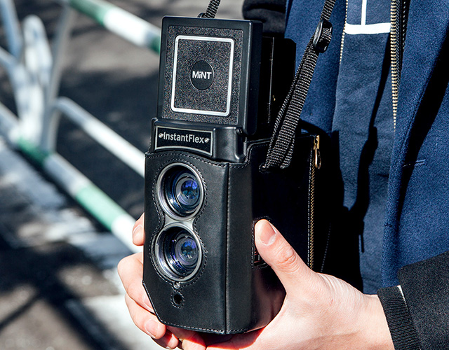 InstantFlex TL70 | 世界初の二眼レフインスタントカメラ
