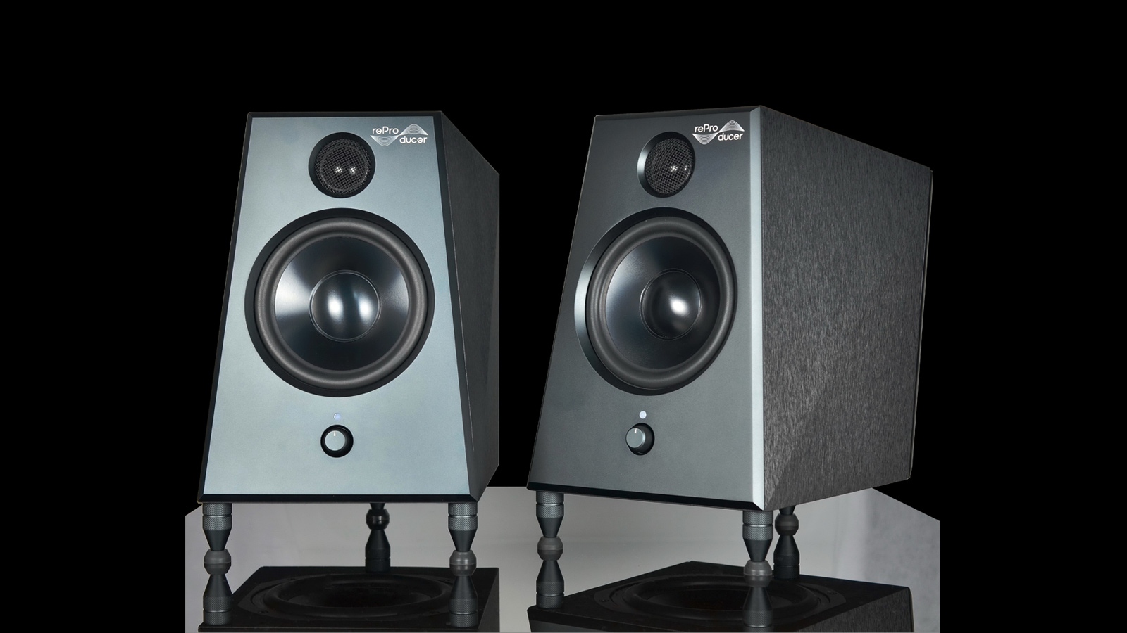 reProducer AudioのアクティブタイプスタジオモニターEpic 4とEpic 5