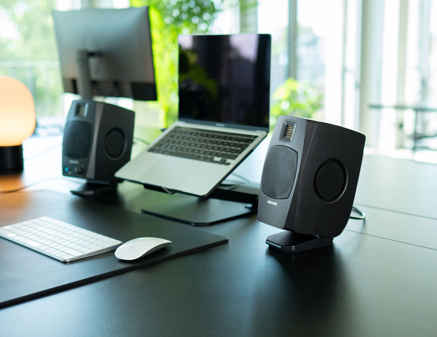 ADAM Audioがモニタースピーカー「D3V」を発表