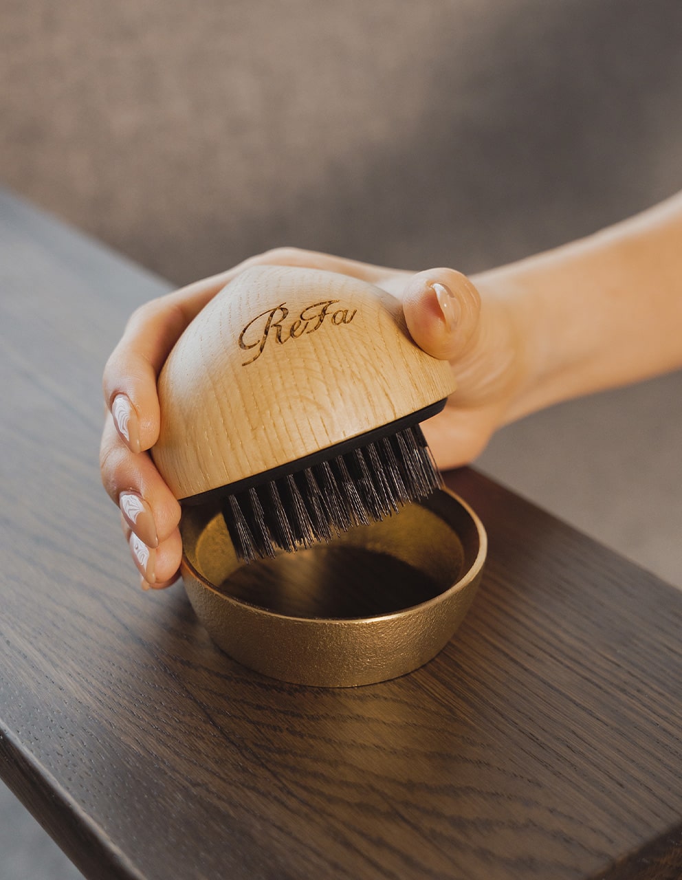 リファブリッスル オーク（天然猪毛） | ヘアブラシ | ReFa（リファ