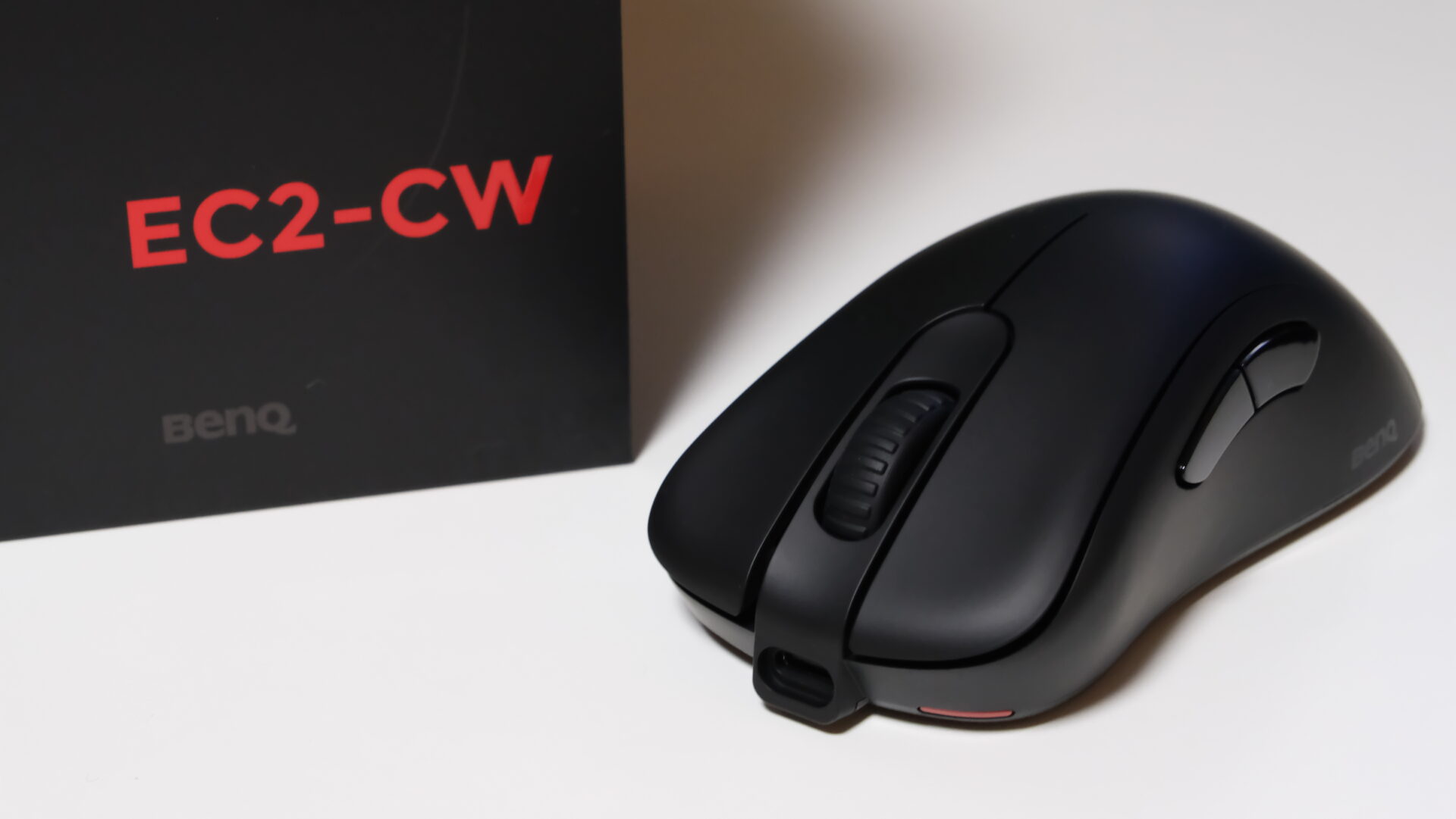 BenQ ZOWIE EC2-CW レビュー！めっちゃ持ちやすい万能ワイヤレス