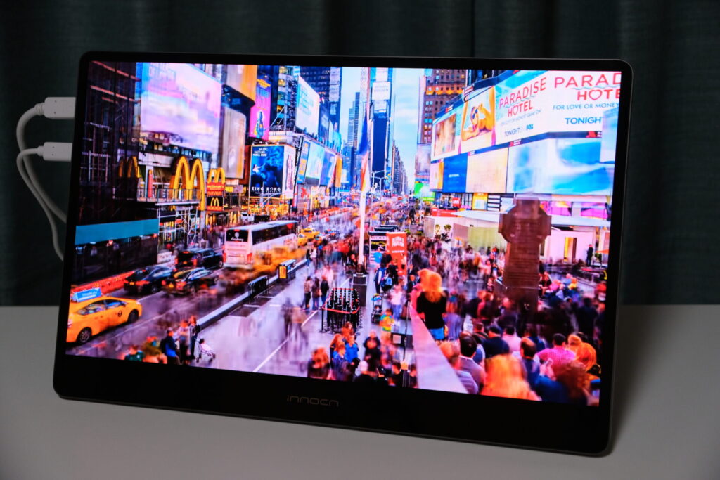 組み立て＆解説】有機EL採用の高画質モバイルモニター「INNOCN 15A1F