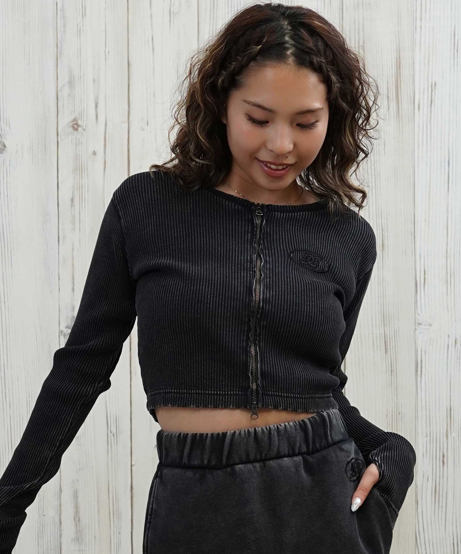 DC ディーシー 長袖 Tシャツ ロンT レディース クロップド丈 ショート