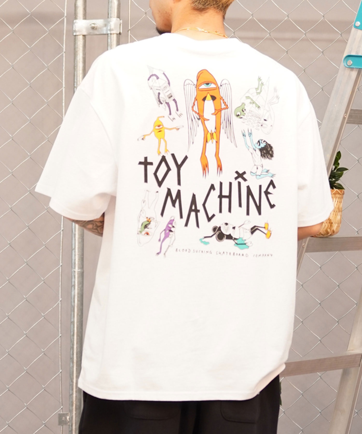 TOY MACHINE トイマシーン バックプリントTシャツ クルーネック半袖T