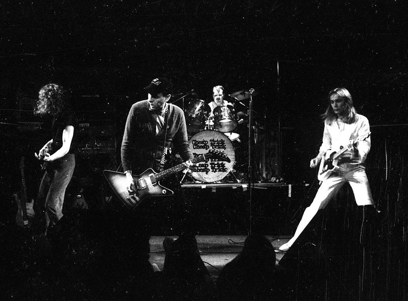 チープ・トリックのリックとロビンから日本ファンへのメッセージ