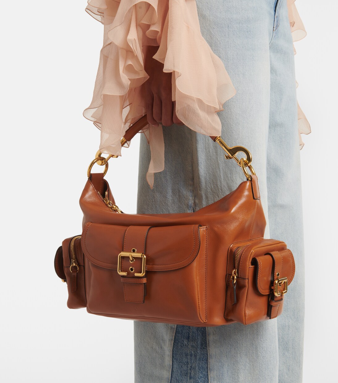 Medium leather camera bag in brown - Chloe | Mytheresa
