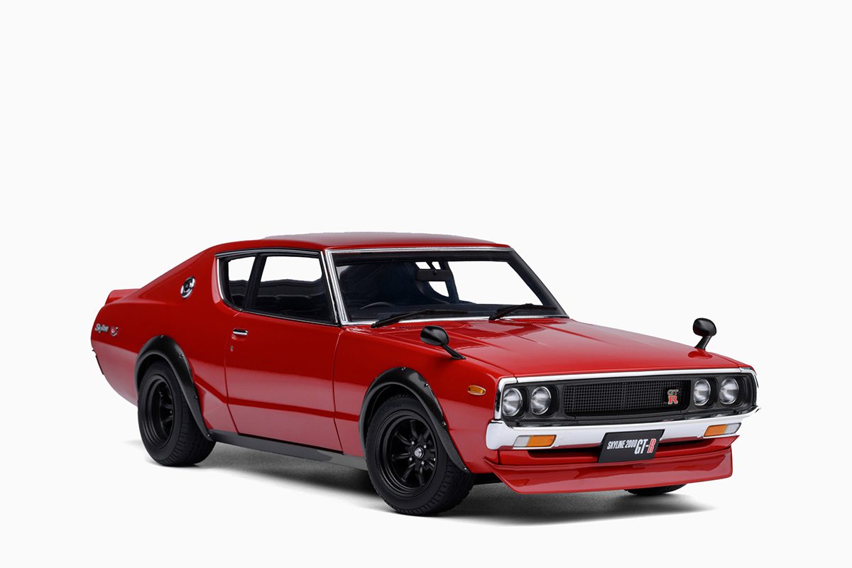 AUTOart Nissan Skyline 2000 GT-R, (KPGC110) Red 1/18 Diecast Car