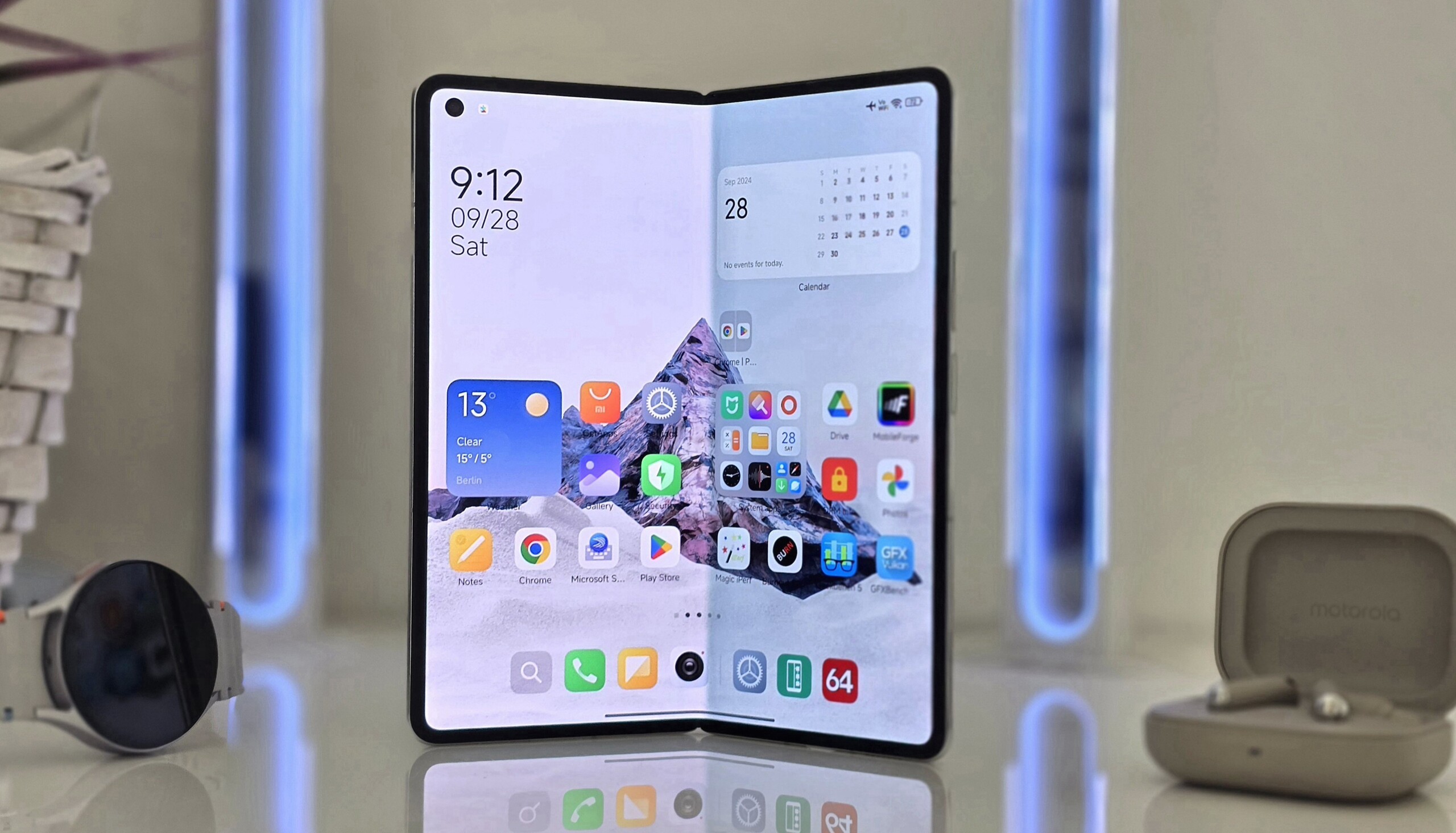 Xiaomi Mix Fold 4 smartphone review - The superlative ultra-thin 8