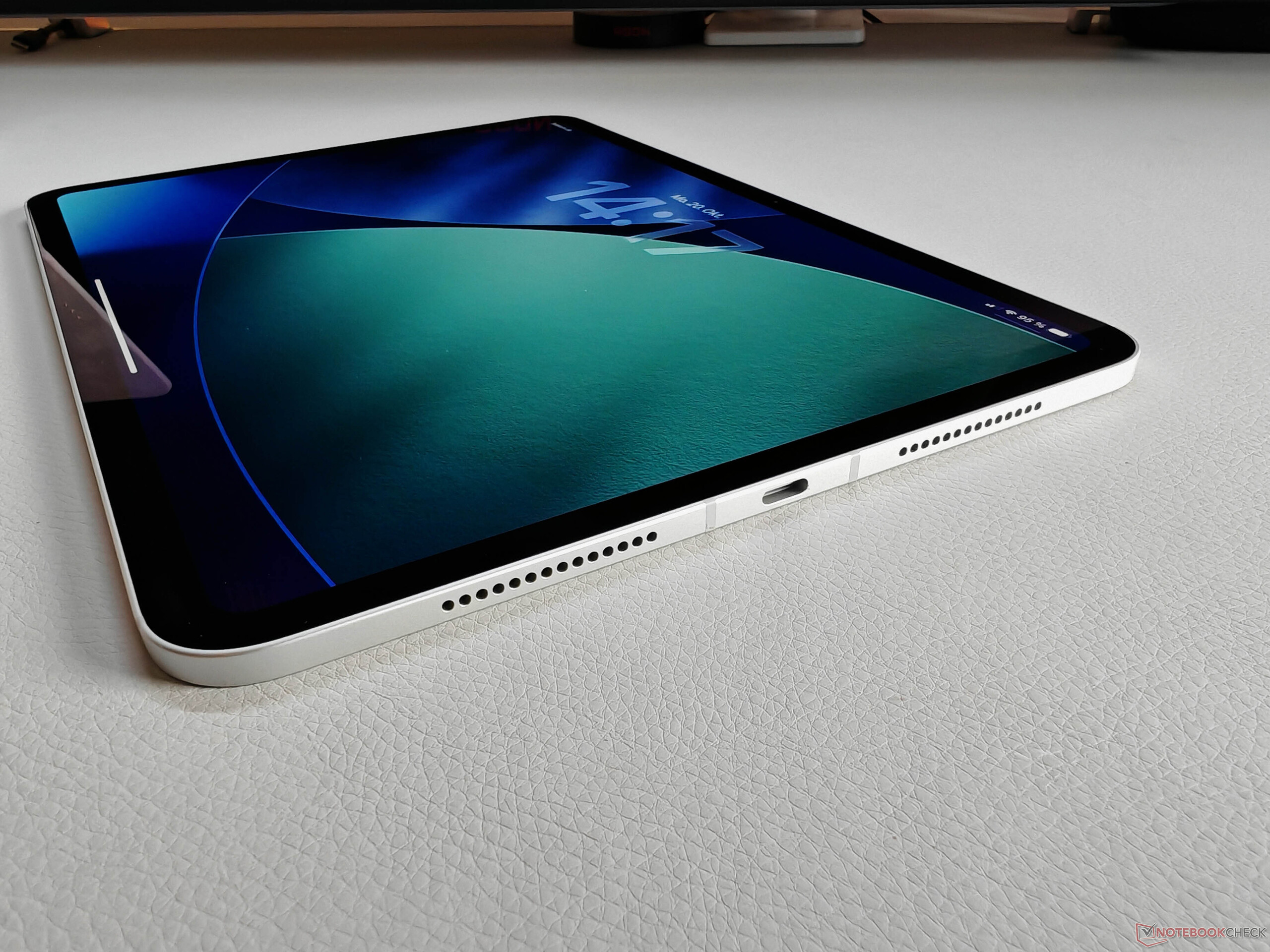 Apple iPad Pro 11 2025 - Notebookcheck.net External Reviews