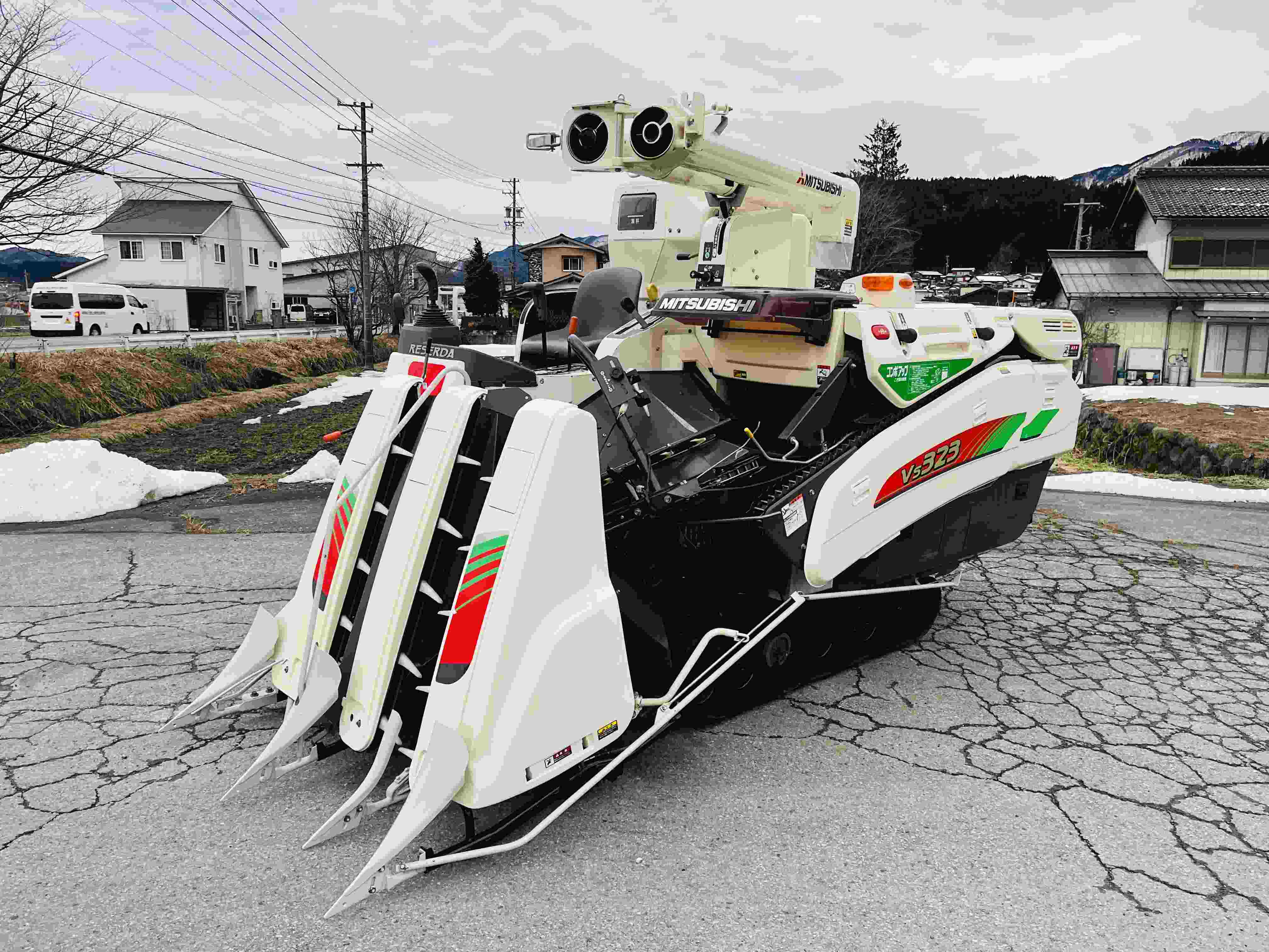 三菱マヒンドラ農機 中古コンバイン VS323の詳細｜農機具通販ノウキナビ