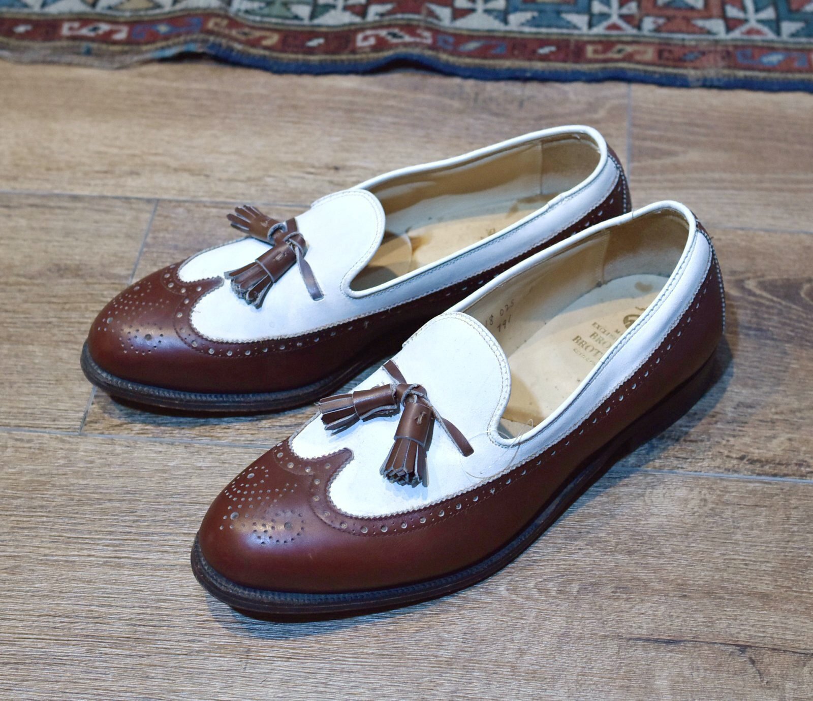 ブルックスブラザーズ】【茶色×白】【オールデン】メダリオン