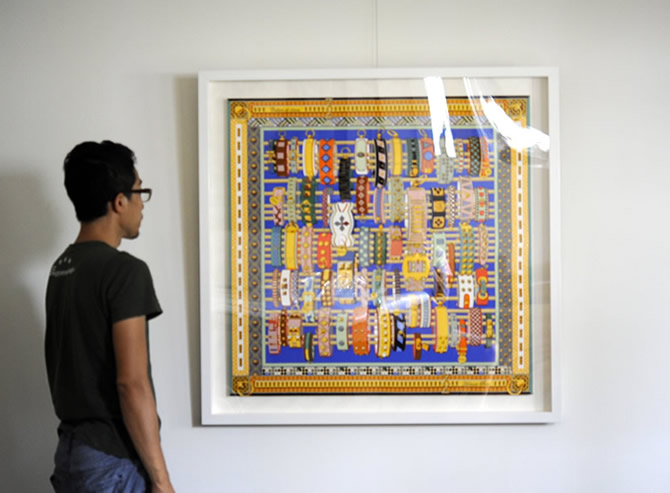 エルメスのスカーフも額縁で額装できるんです！ ー NOISEKING ノイズキング