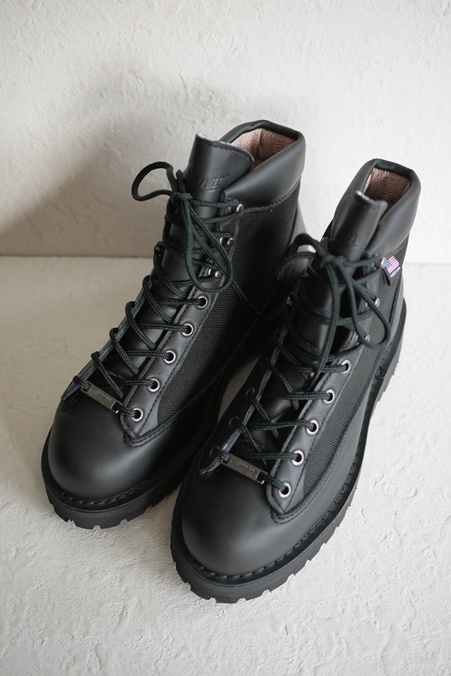 ノーザンアイランド / DANNER LIGHT BLACK