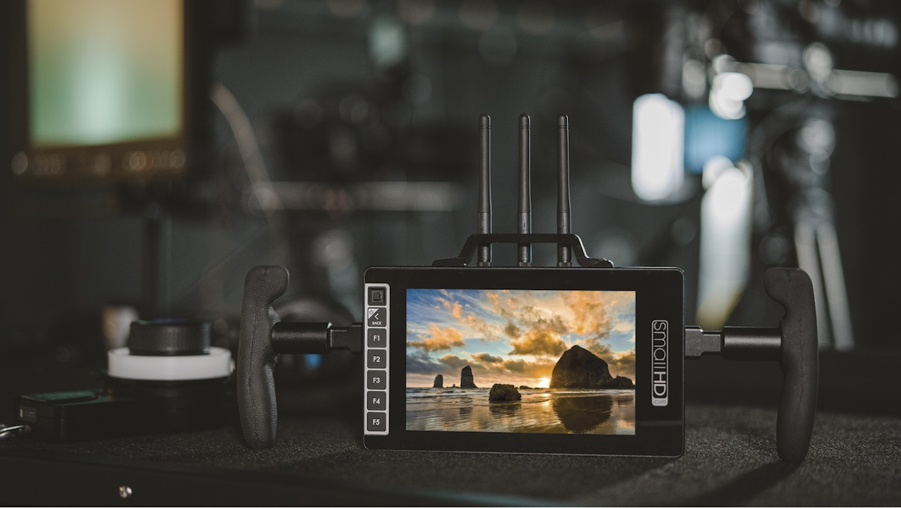 SmallHD introduces the 703 Bolt. A 7