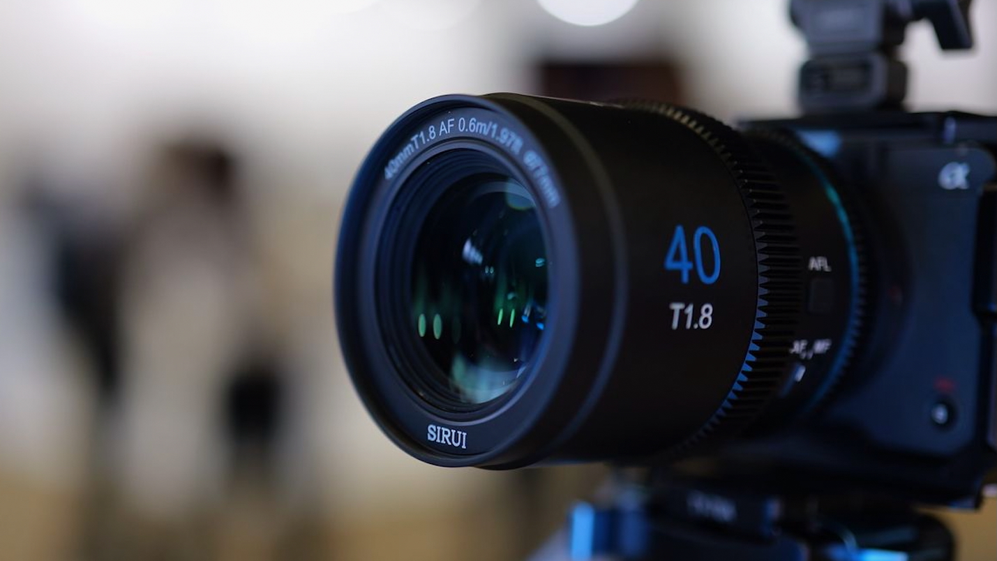 SIRUI 40mm T1.8 1.33x AF Anamorphic Lens - Newsshooter