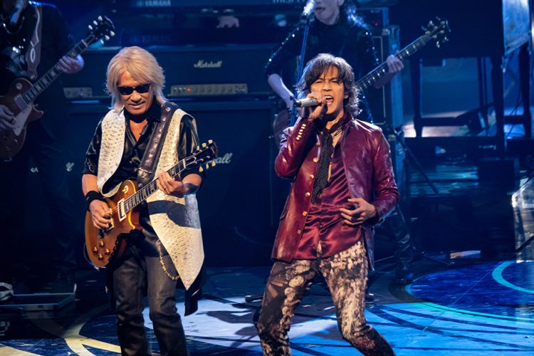 写真】B'z紅白初登場「7分54秒の奇跡」が起きるまでの舞台裏 「朝ドラ