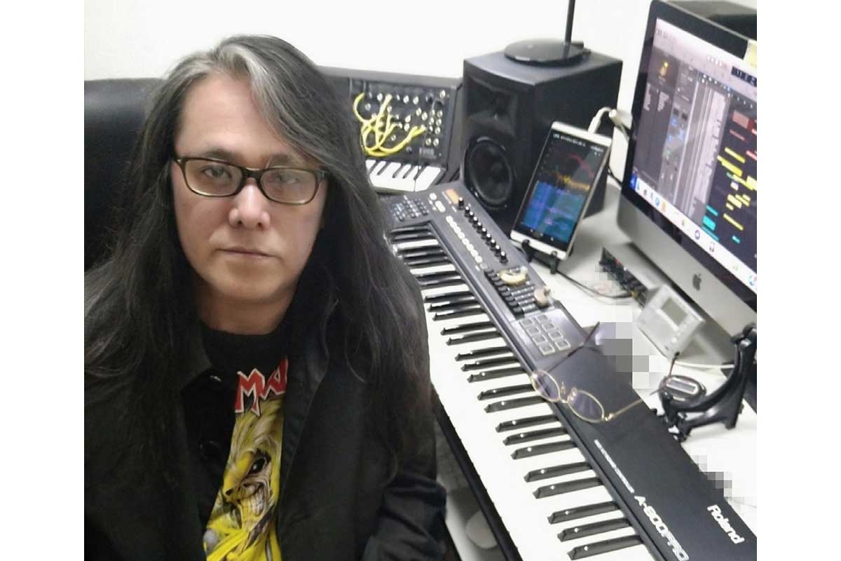 佐村河内守氏が近影を公開、8年の沈黙破り「愛猫と音楽作りの日々