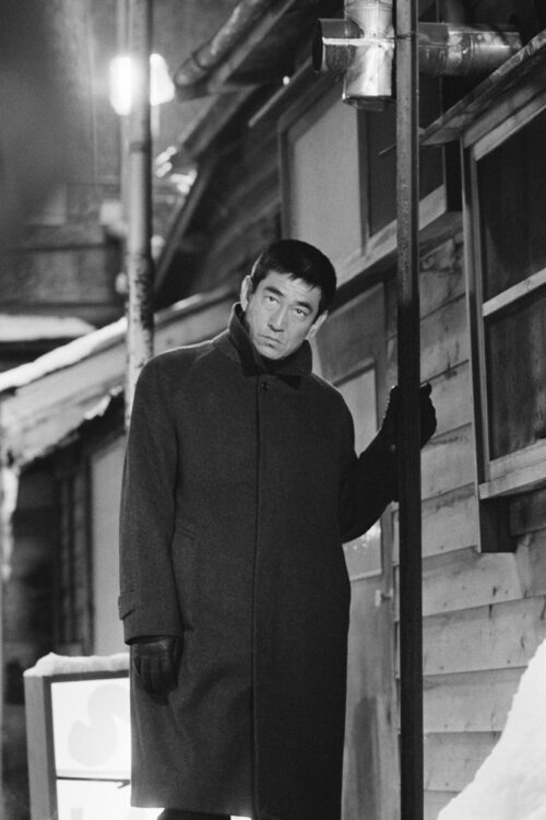 高倉健さん生誕90周年 記念アルバム発売にあわせて秘蔵写真を公開