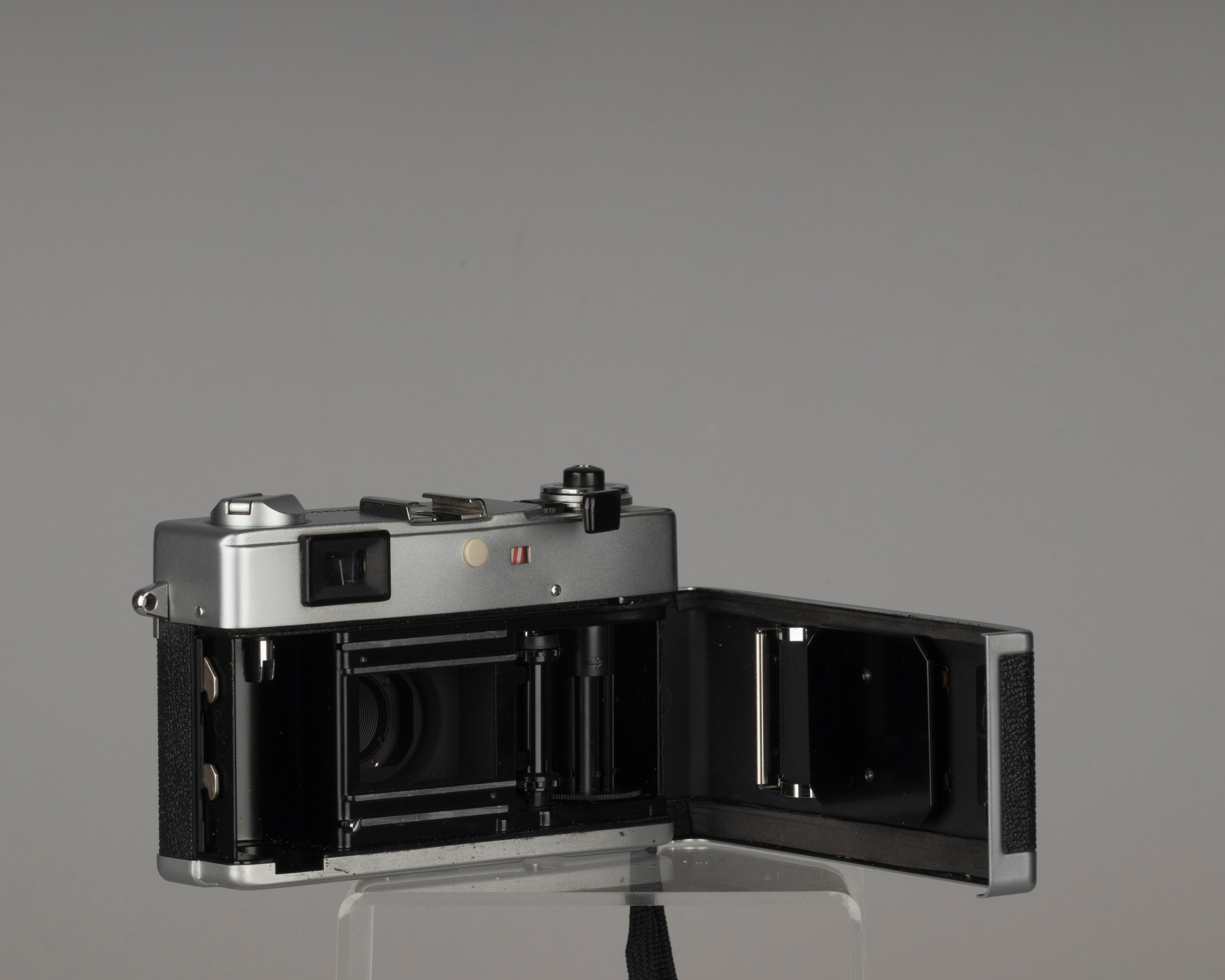 Canon Canonet 28 rangefinder 35mm camera – New Wave Pool