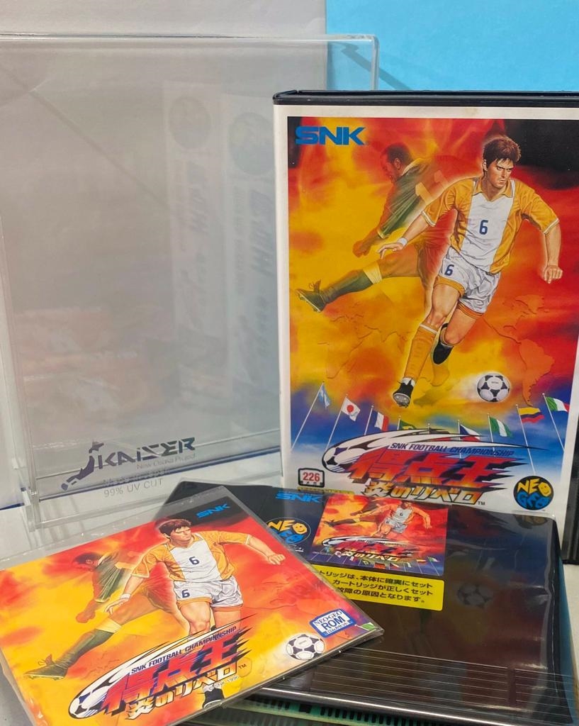 NeoStore.com - Kaizer protective acrylic case with 99% UV block