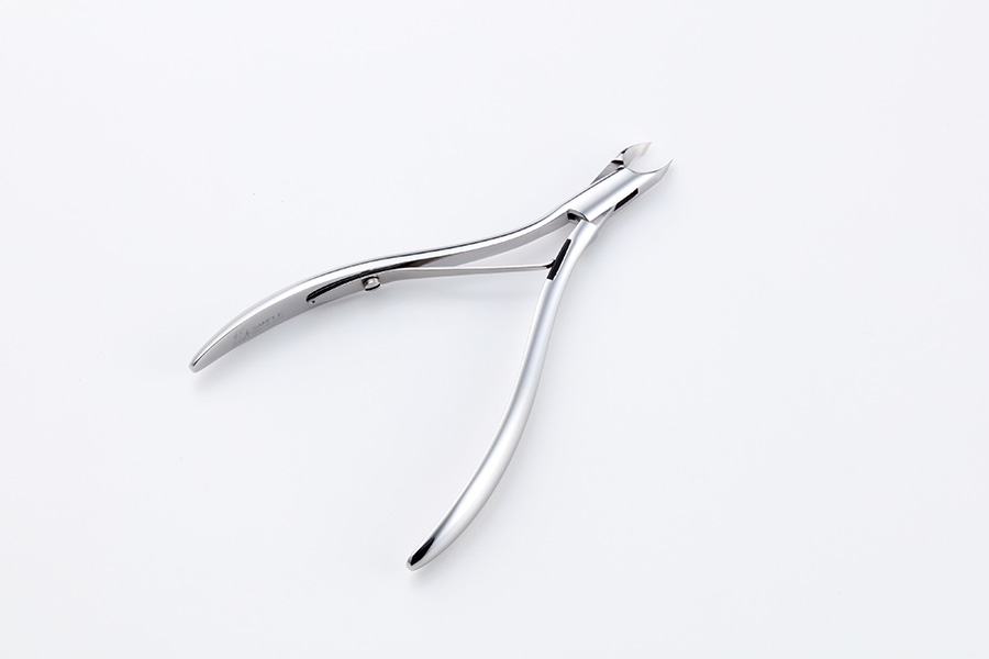 光 キューティクルニッパー Tiara 3mm | Nail Labo Online Shop