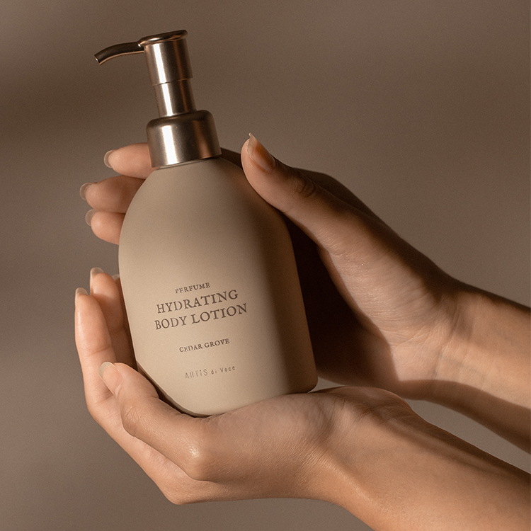 ARTiS di Voce ハイドレーティングボディローション 300g 3306 FIRST