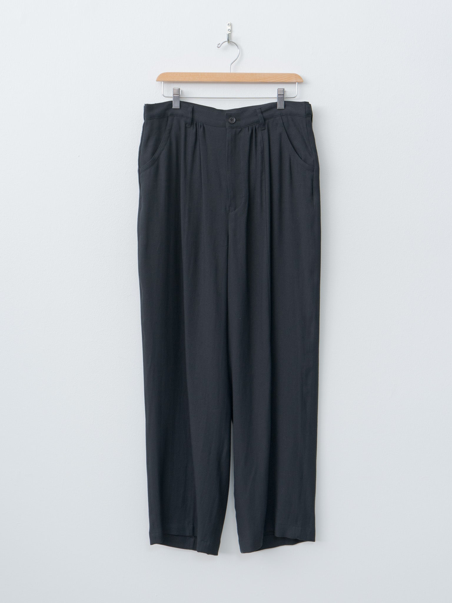 Namu Shop - Yoke Linen Acetate Front Gather Wide Trousers - Black