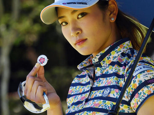 原英莉花はくまモンのマーカーで／女子プロ写真特集 - ゴルフライブ