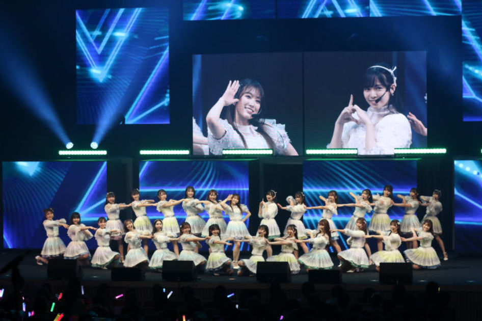 HKT48矢吹奈子が盟友とステージで〝再会〟 東京公演、ゲストはAKB48