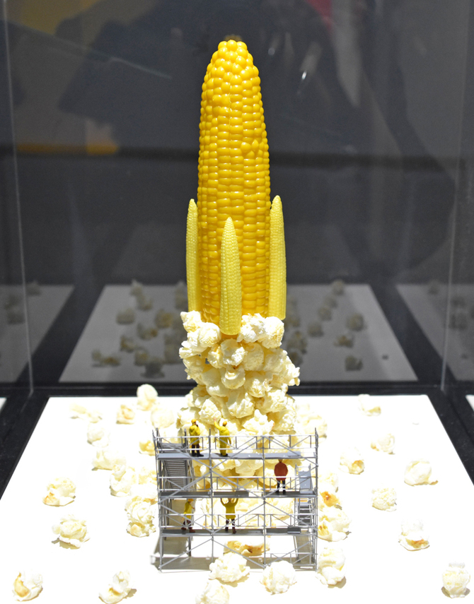 トウモロコシをロケットに見立てた「トウモロコシ燃料ロケット