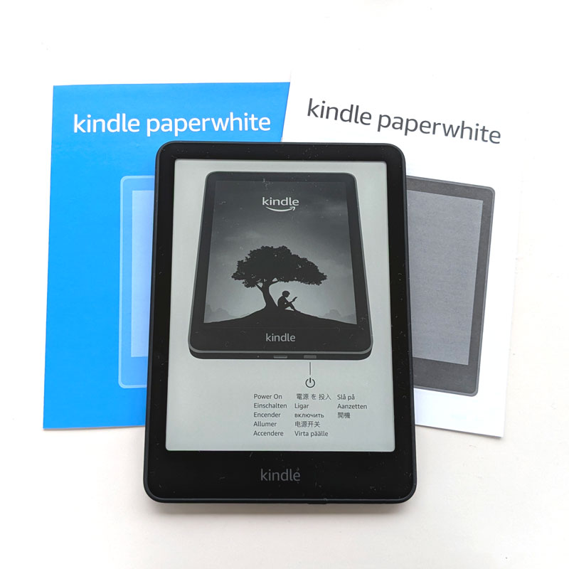 電子ペーパー（電子インク）端末として、Kindle Paperwhite 第12世代を