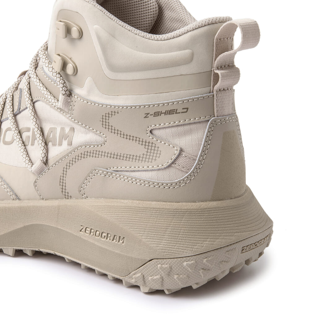 MTBのタイヤから着想！ ロングハイクでも優れたサポート力と安定性を